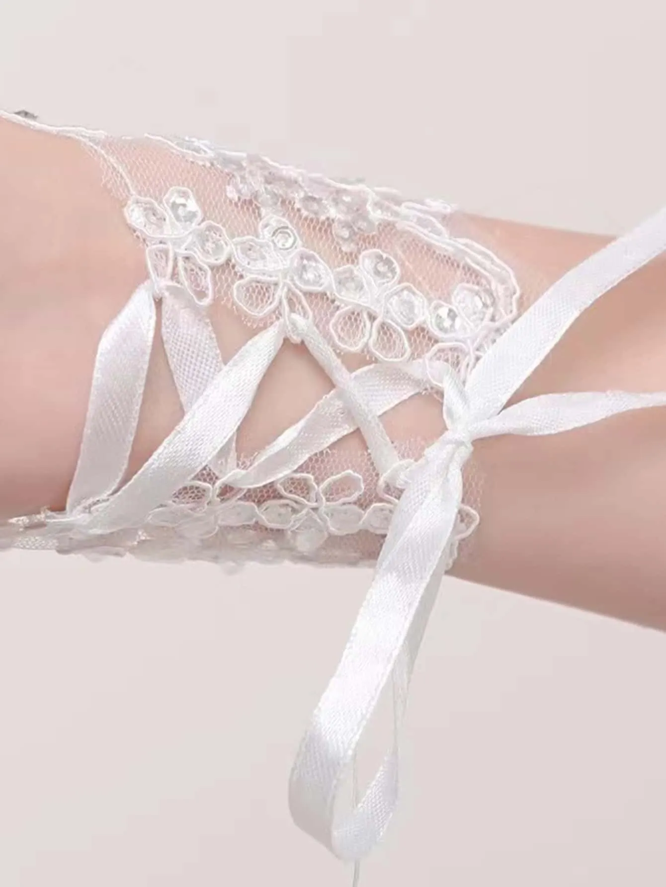 1pair Bridal Lace & Rhinestone Decor Hollow Out Fingerless Fishnet Gloves For Wedding Dress