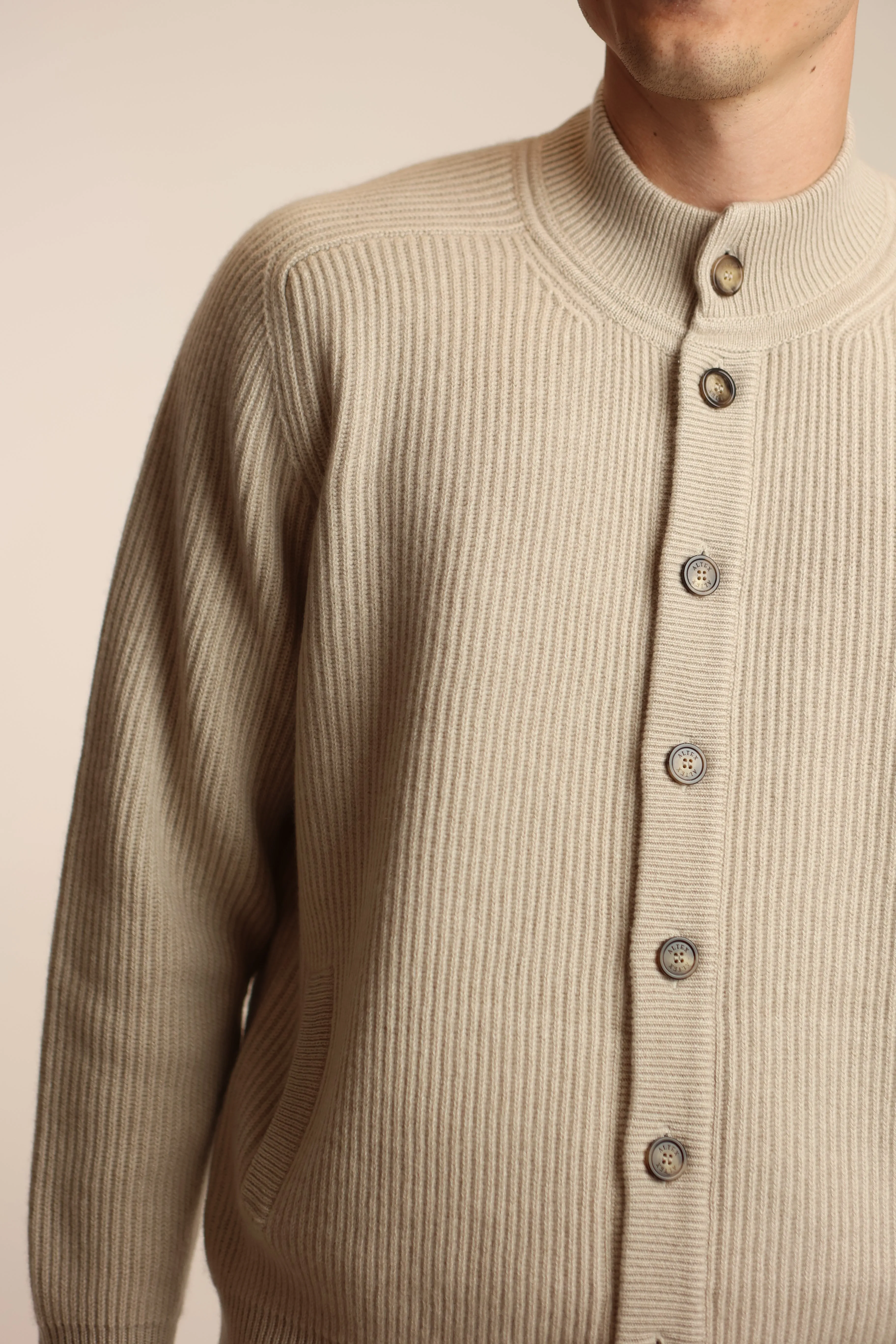 Cardigan maglia inglese 100% cashmere con bottoni