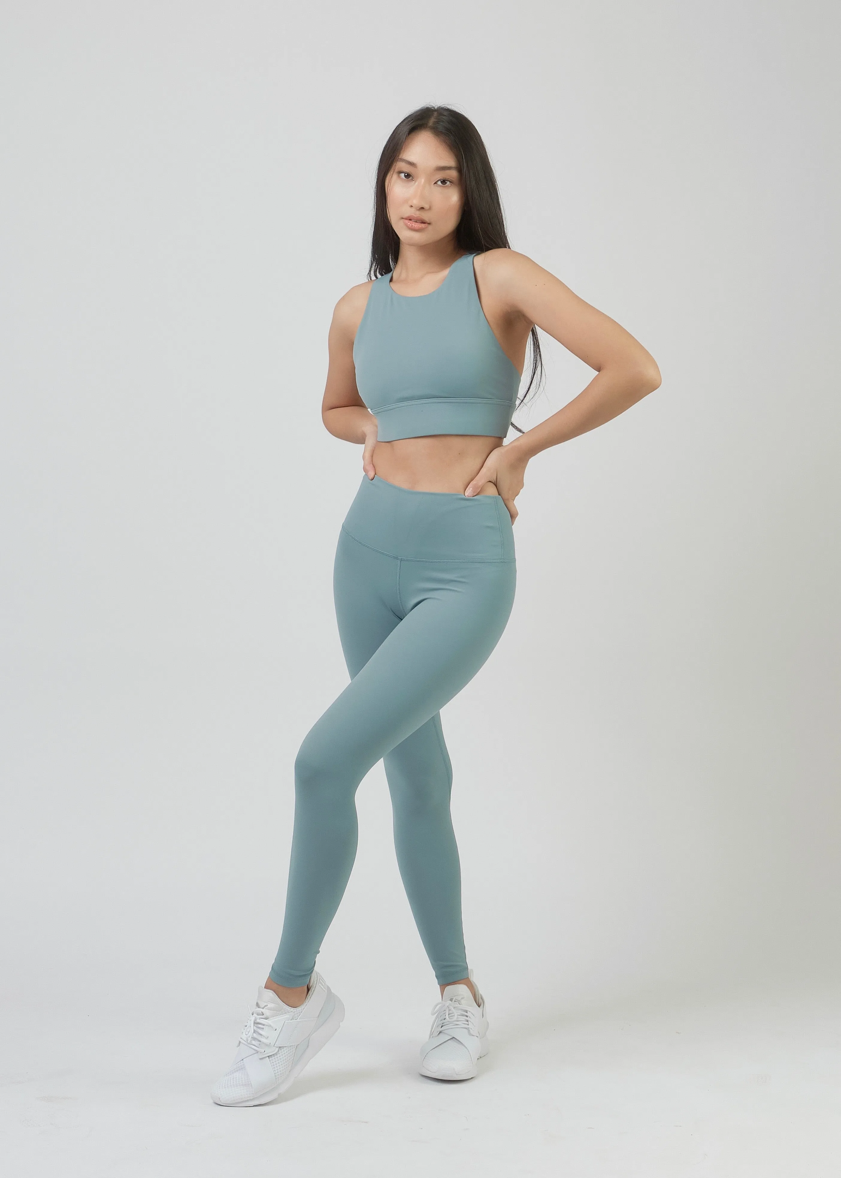 Easy Stretch 7/8 Leggings in Sapphire