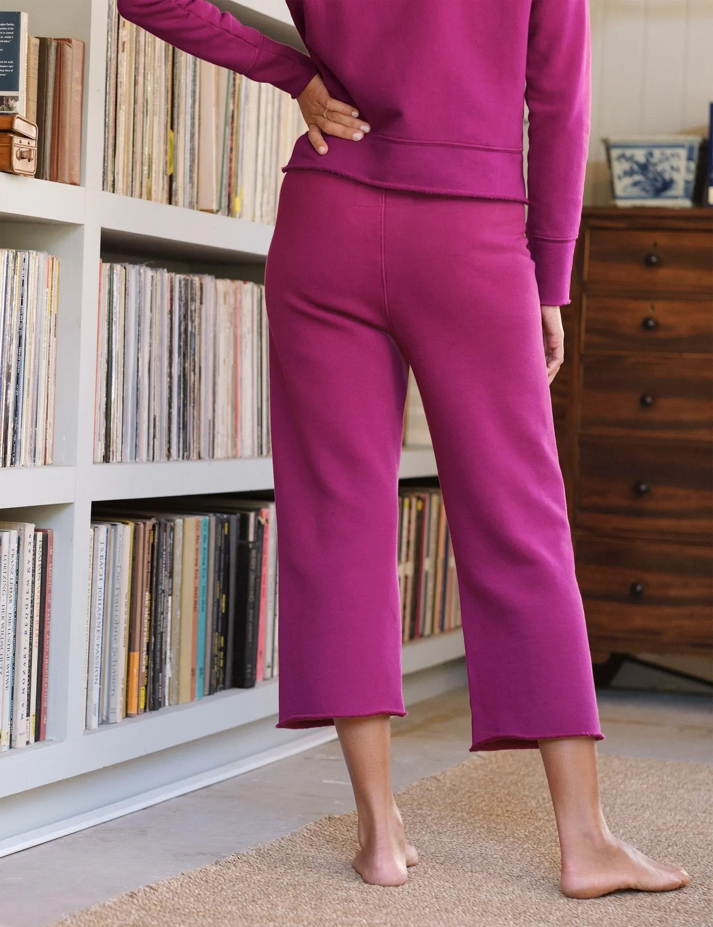 Frank & Eileen - Cropped Wide Leg Sweatpant in Fuschia