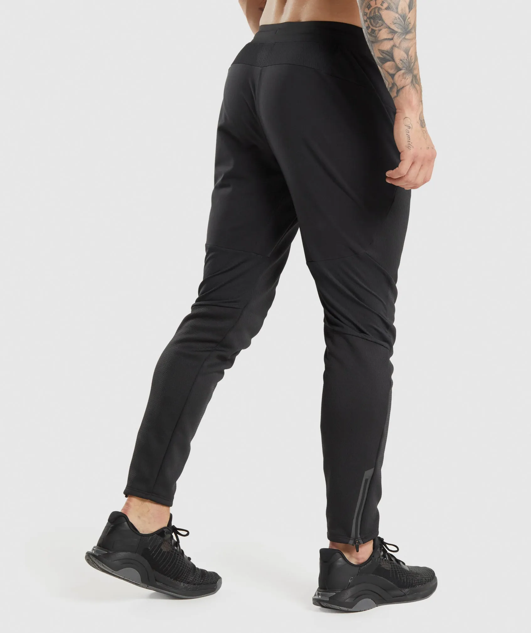 Gymshark Apex Joggers - Black