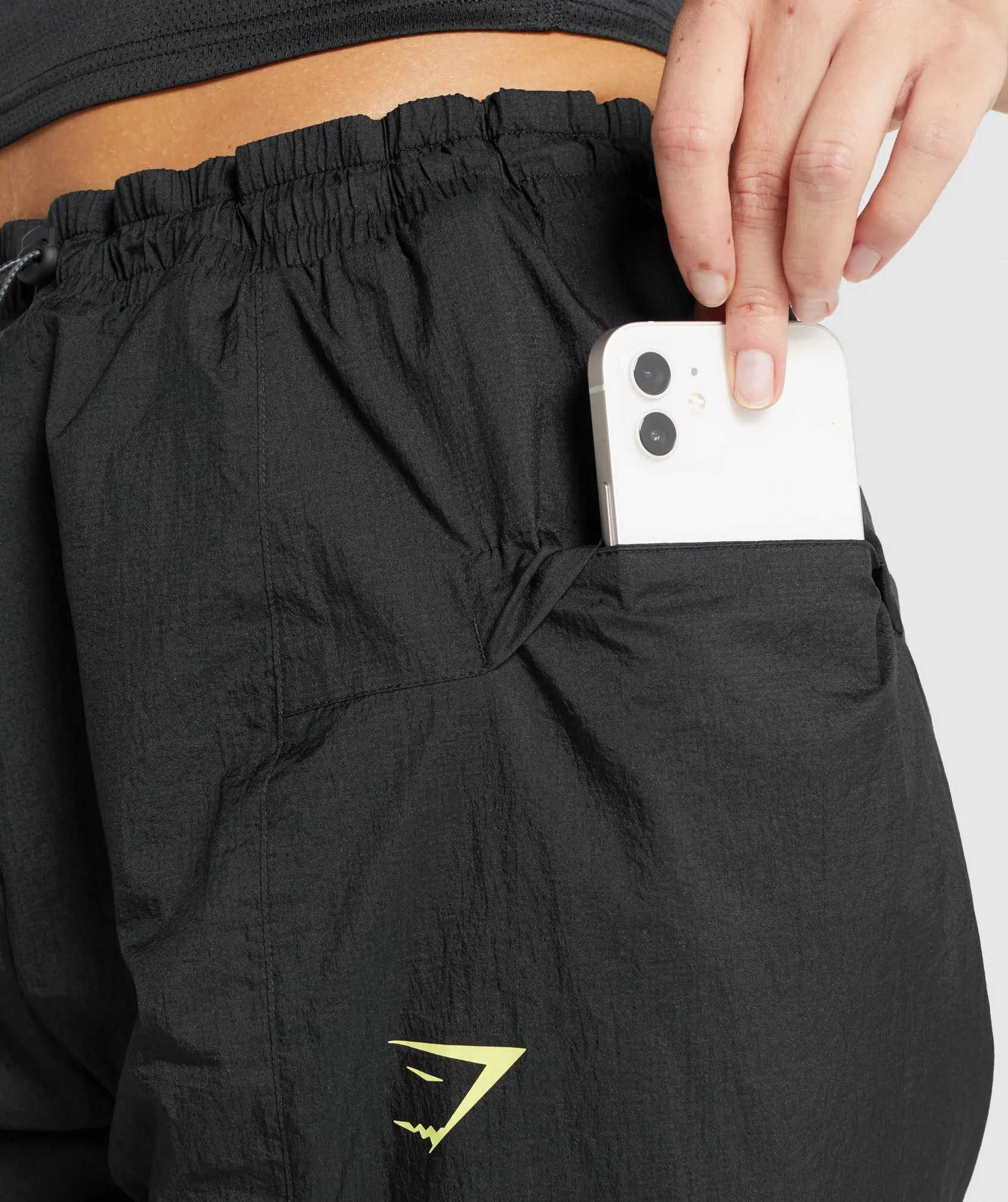 Gymshark Pulse Woven Joggers - Black