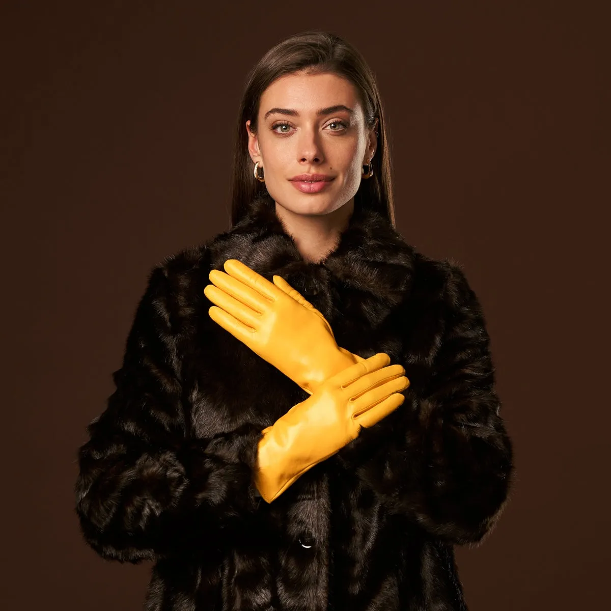 Isabella (yellow) - Italian lambskin leather gloves with luxurious cashmere lining