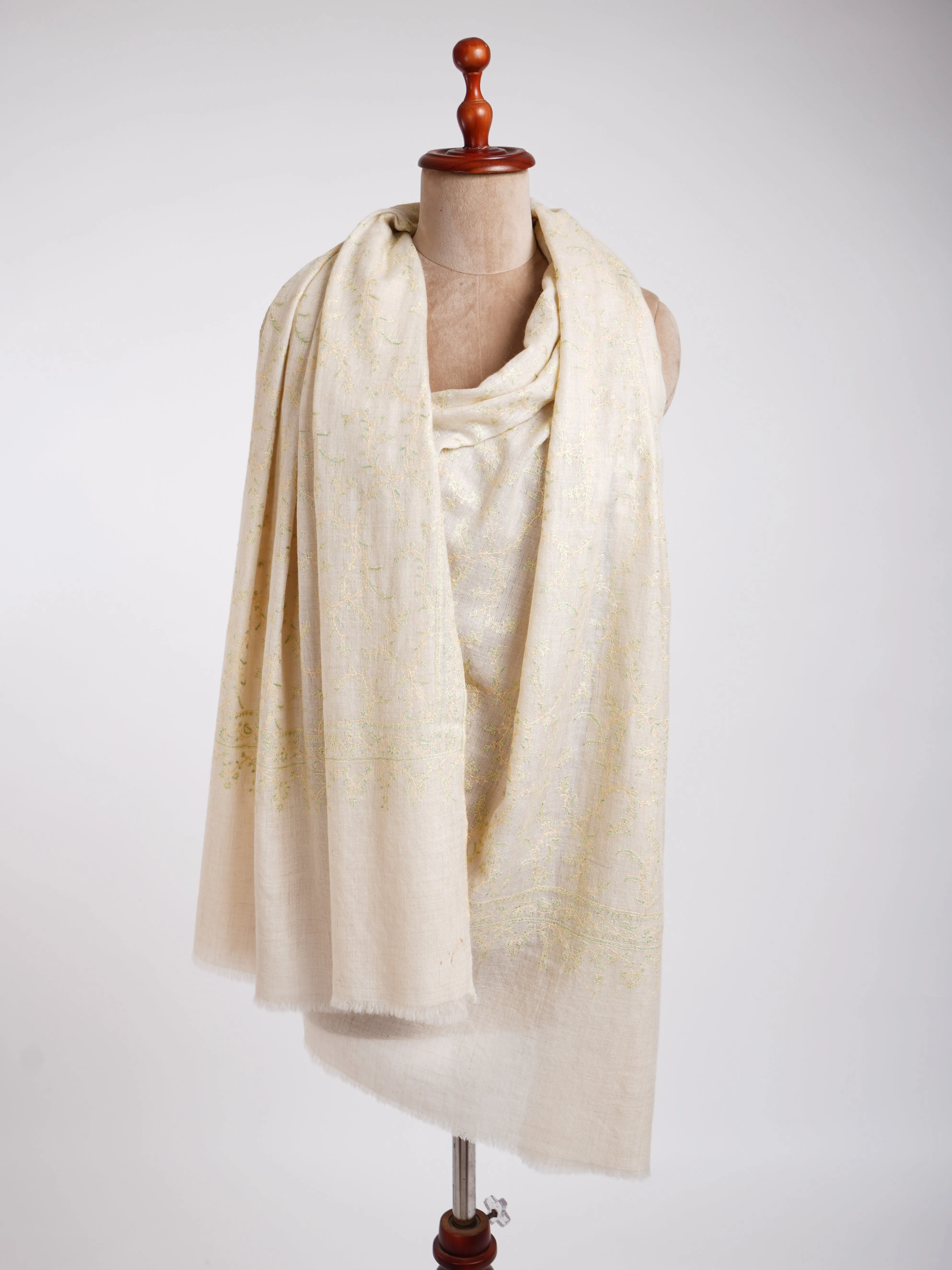 Jaaldar Sozni Embroidery Kashmiri Pashmina Shawl Ivory