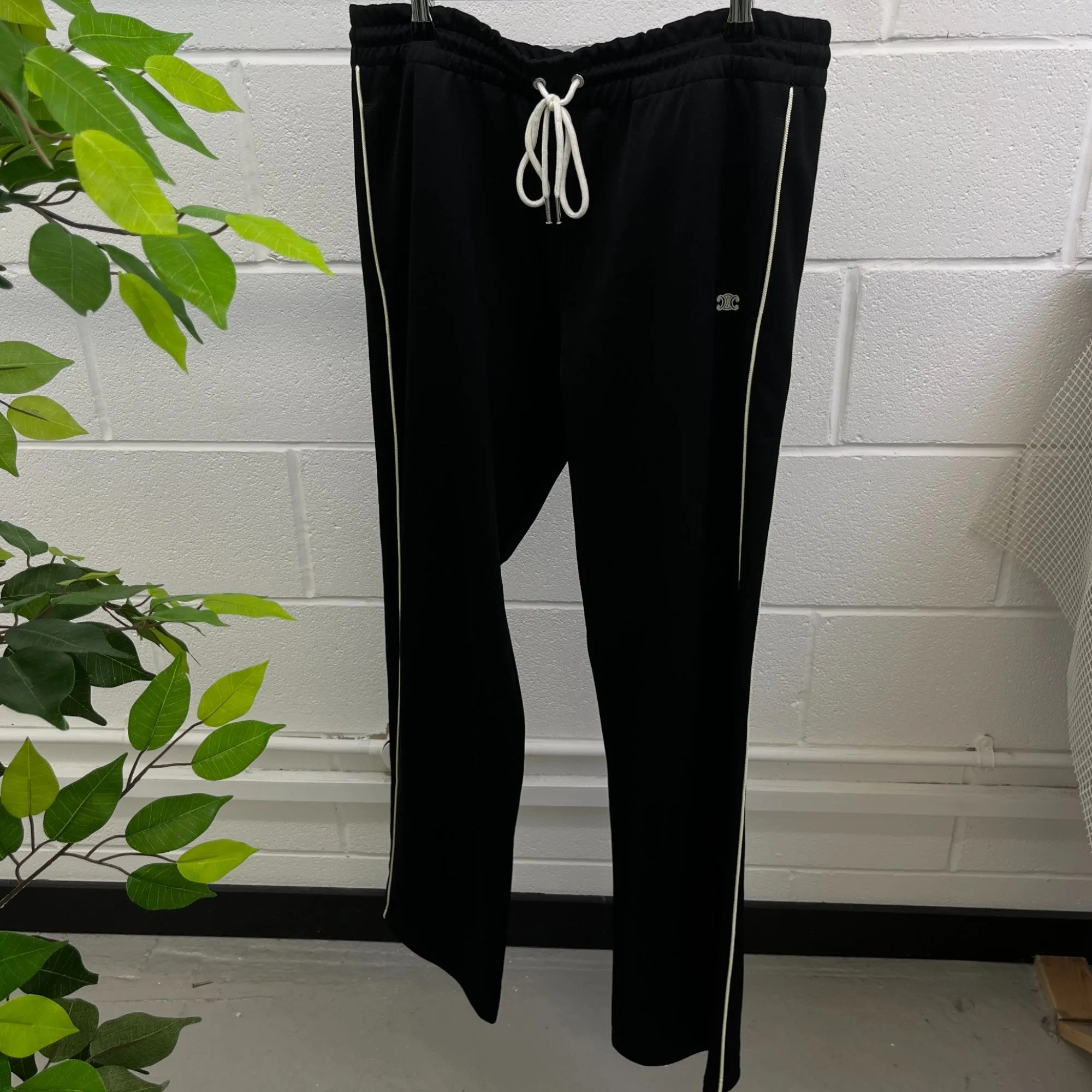 Men's Embroidered Logo Joggers Black Size XXL