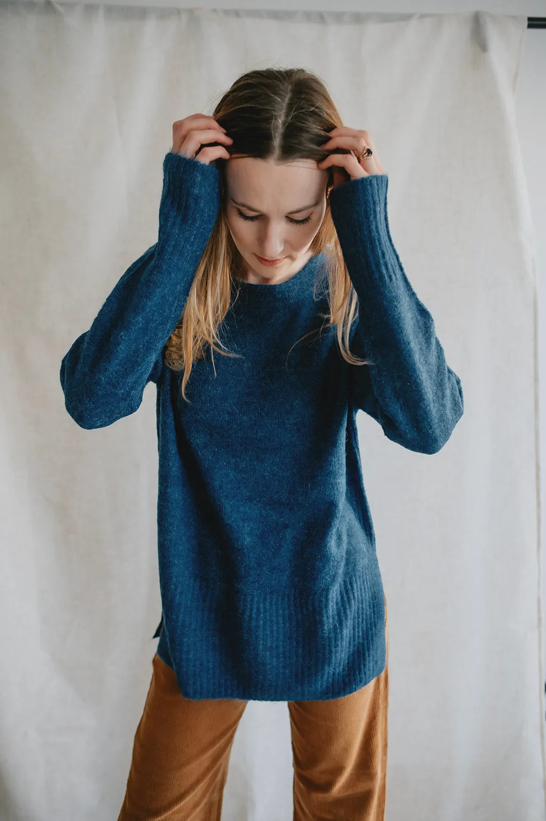 The Kamara Long Sweater - Marine Blue