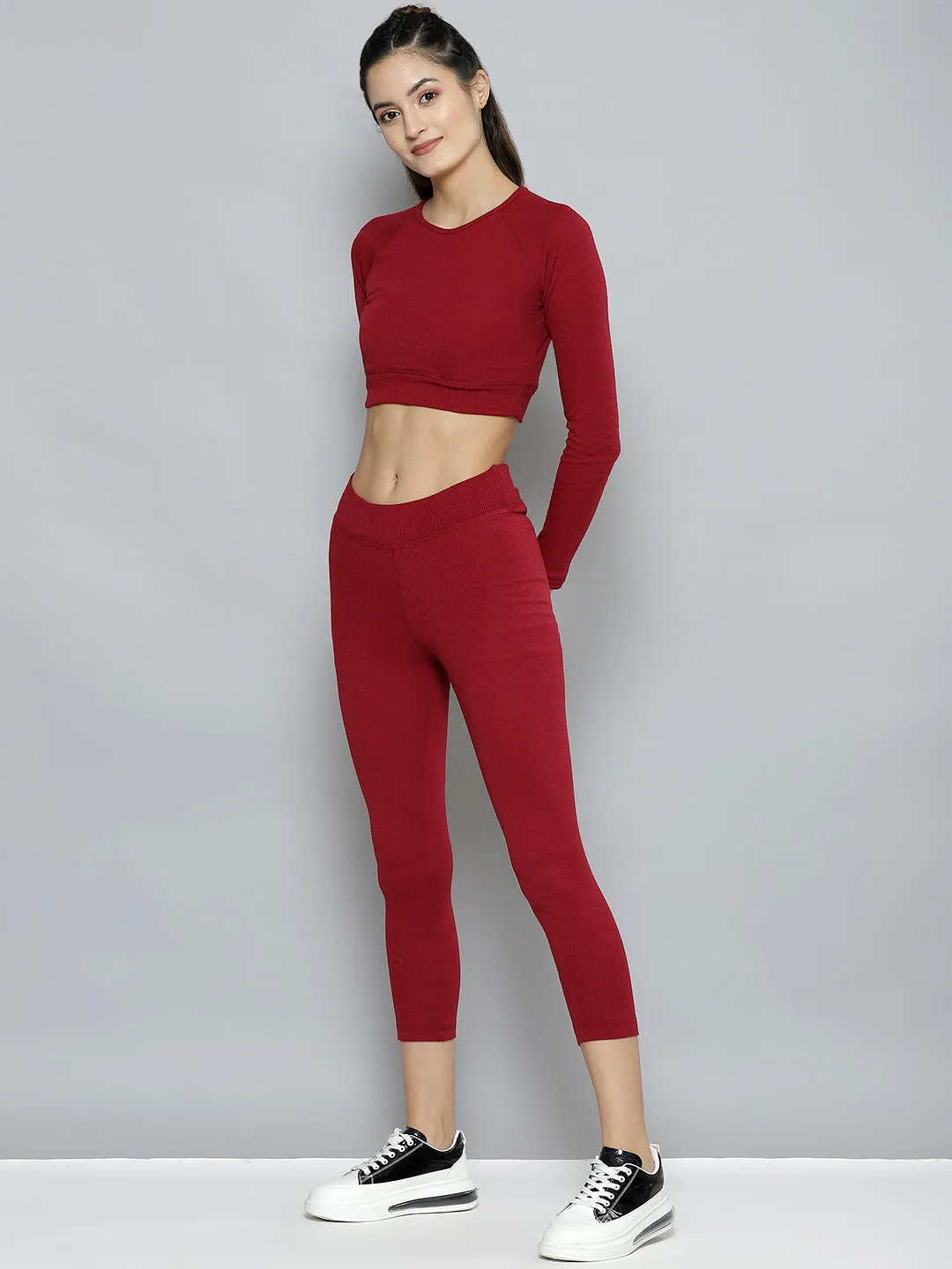 Women Maroon Rib Active Crop Top With Tights